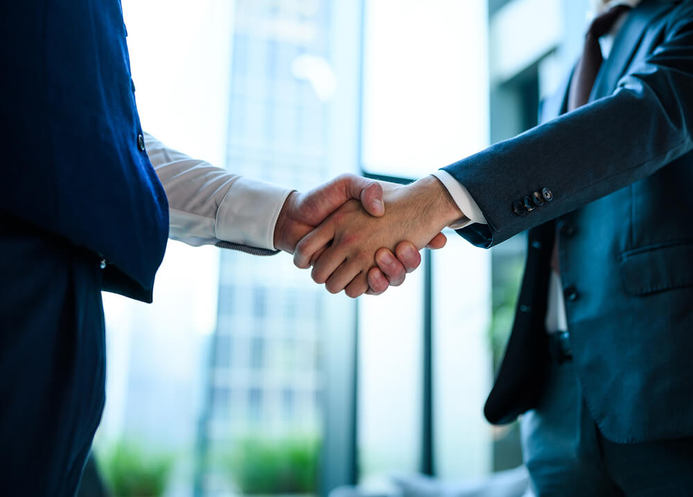 買収を検討されている経営者様へ